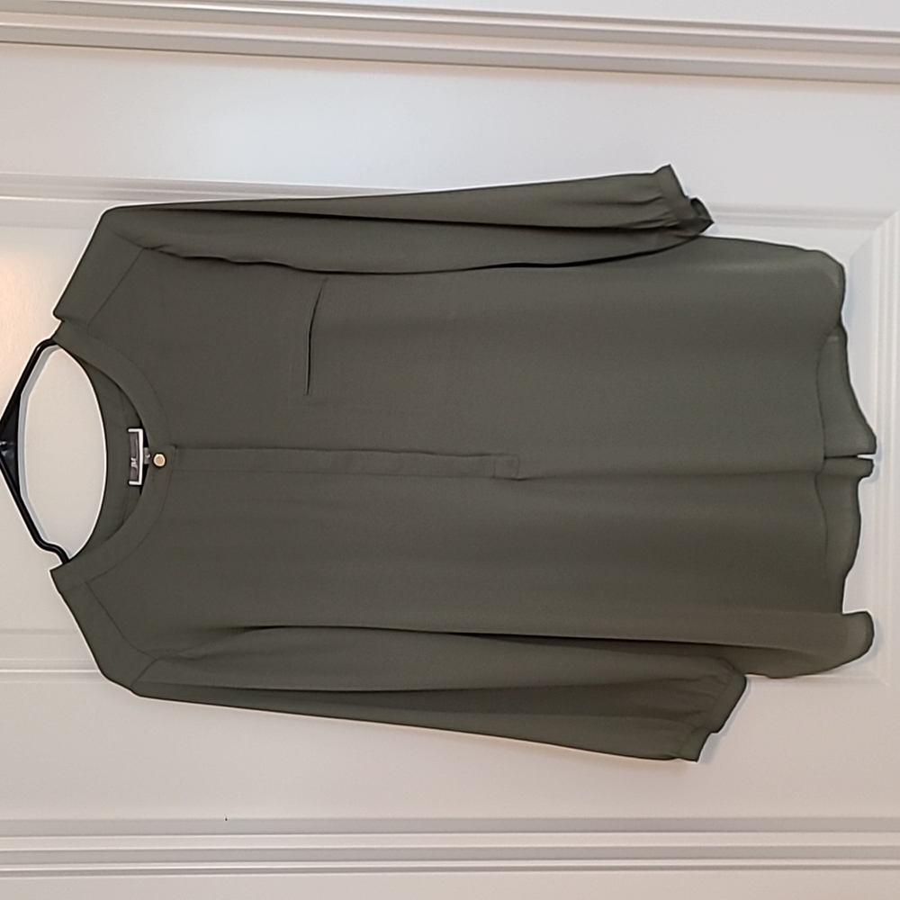 Sage green top NWOT